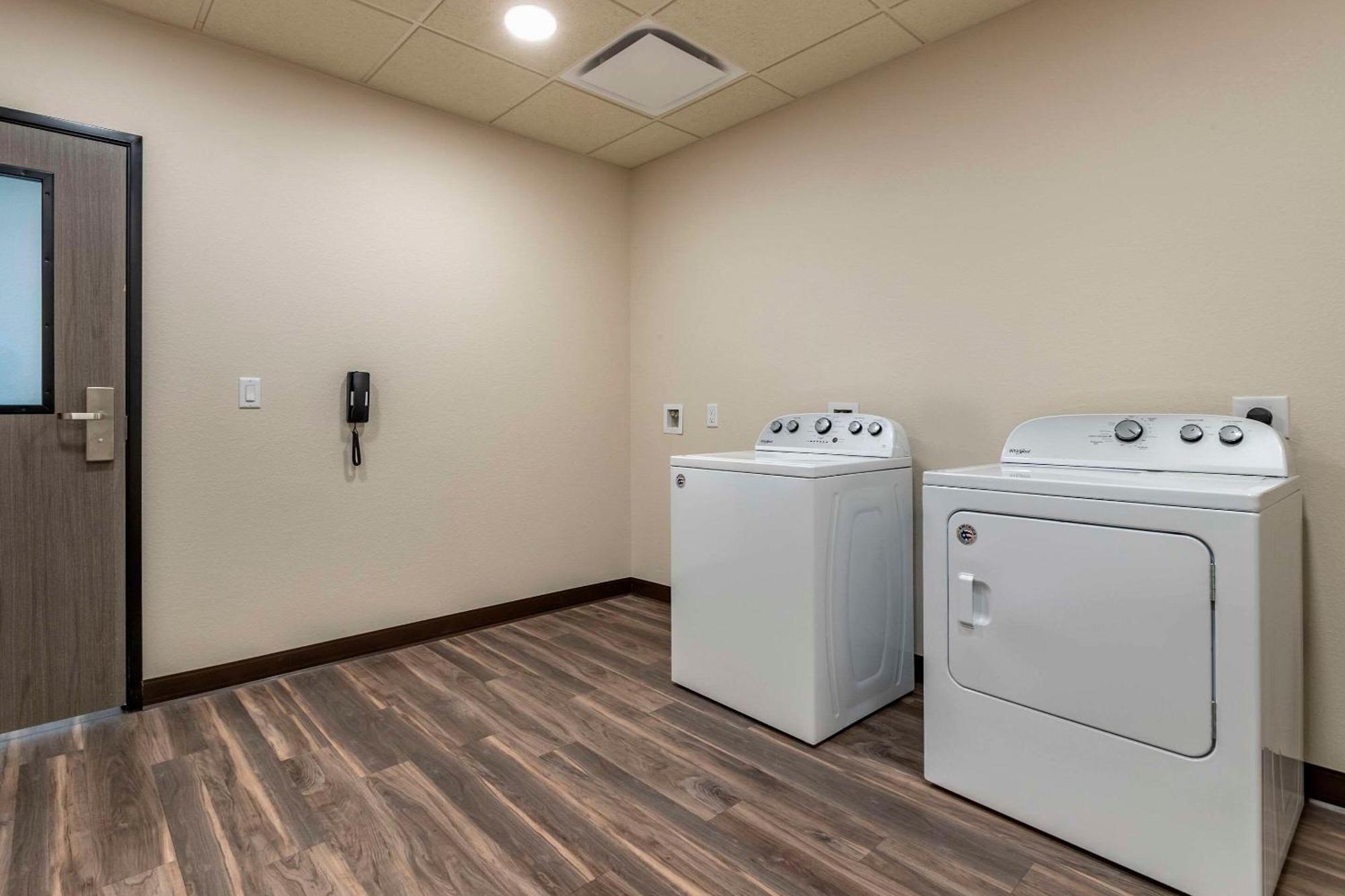 Sleep Inn & Suites Milwaukee-Franklin Franklin  Bagian luar foto